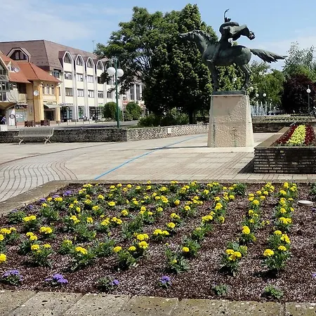 Nelson מלון Hajdúszoboszló